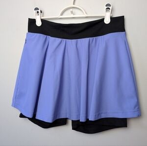 MOOV Activewear Montréal Made In Québec Skort Size Large Lilac And Black